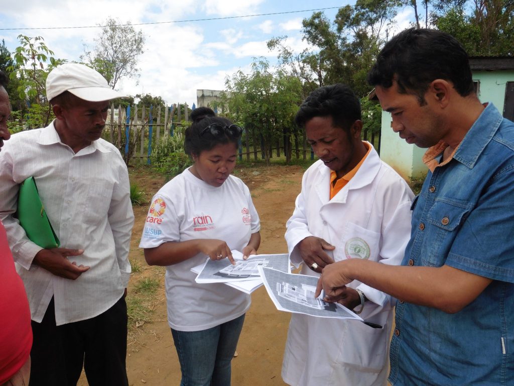 Consultation with School Management Committees about WASH design in the school.